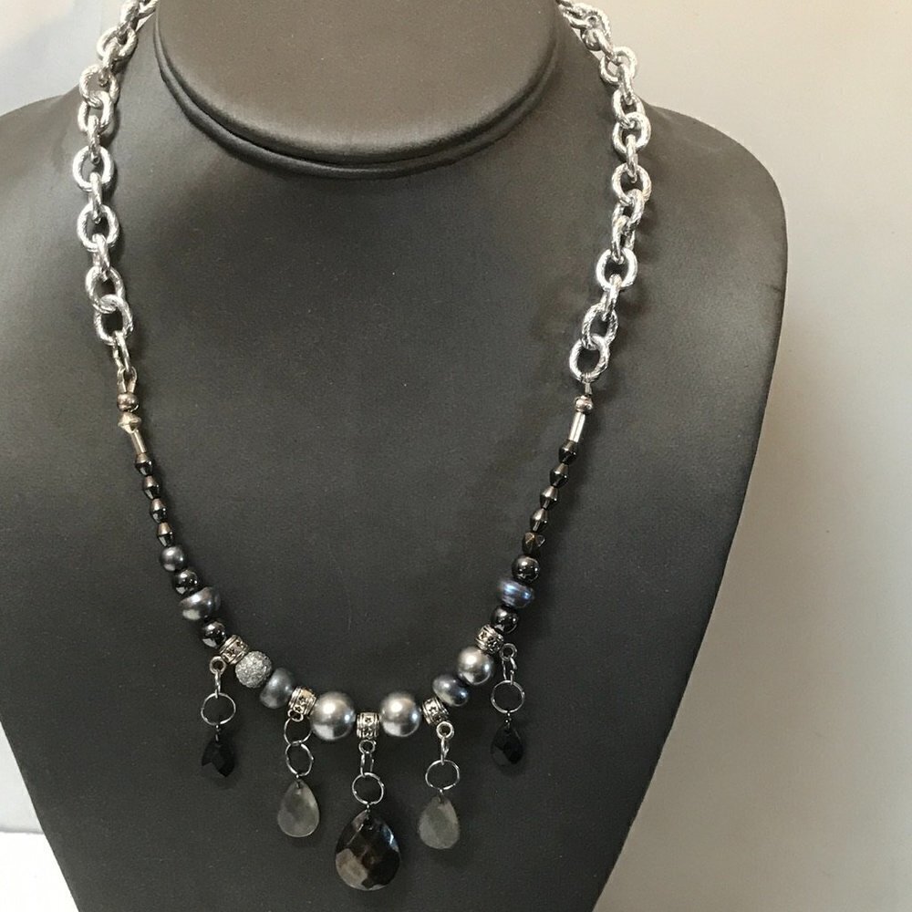 Handmade Fringe Necklace Bib Choker Chain NWT Beaded Silver Pearl Biker Festival - Picture 3 of 5